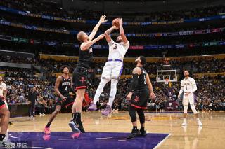 维尼修斯通 维尼修斯通