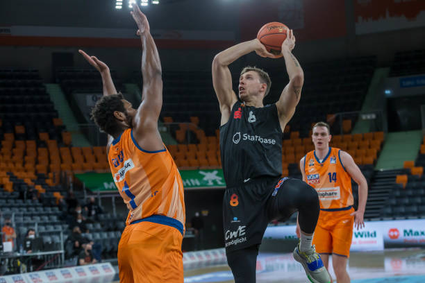 几乎每个位 几乎每个位