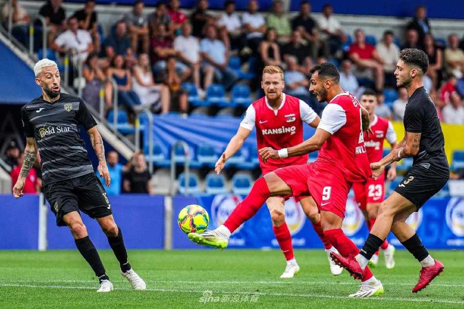 社交媒体 社交媒体