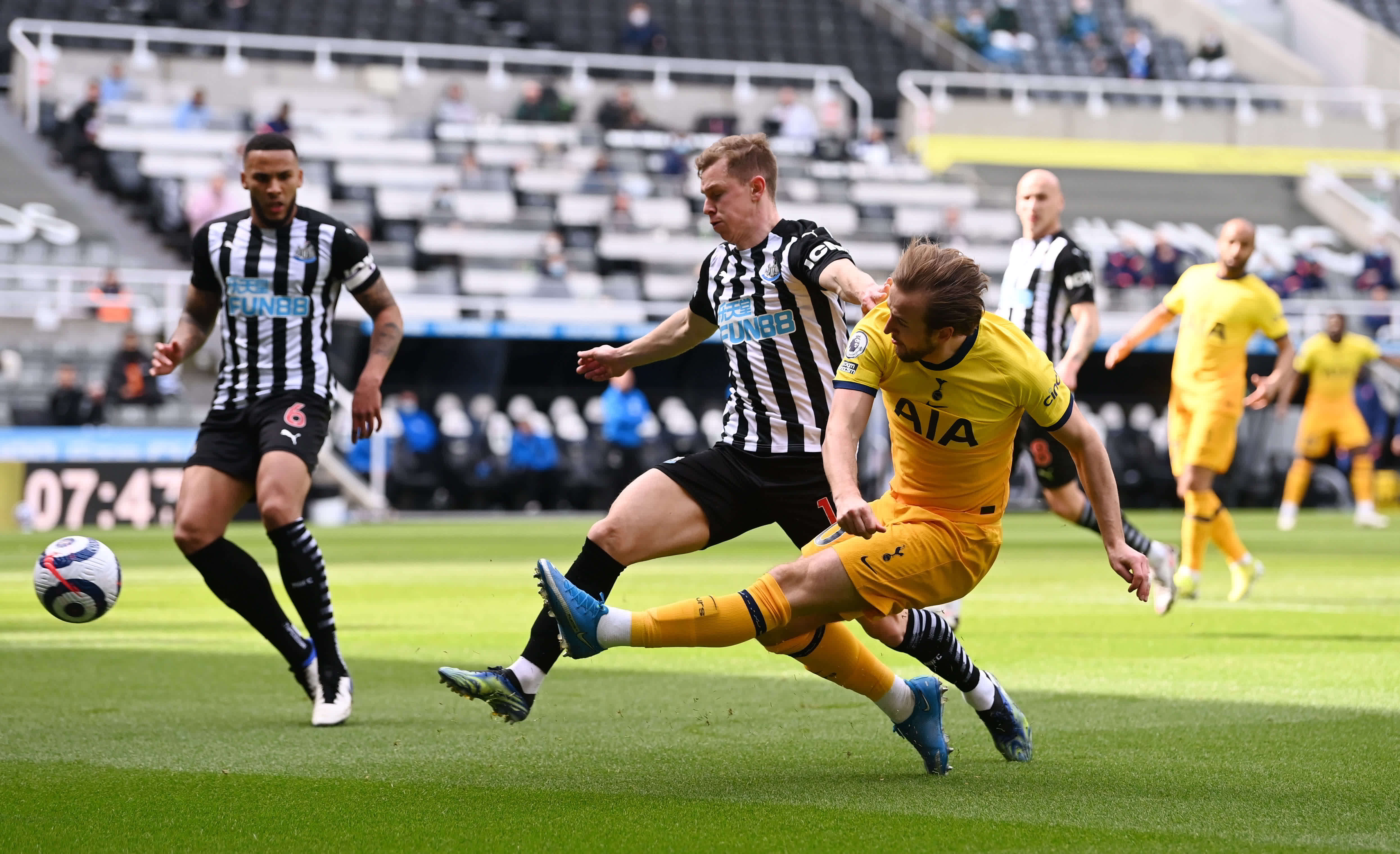 更是足球技 更是足球技